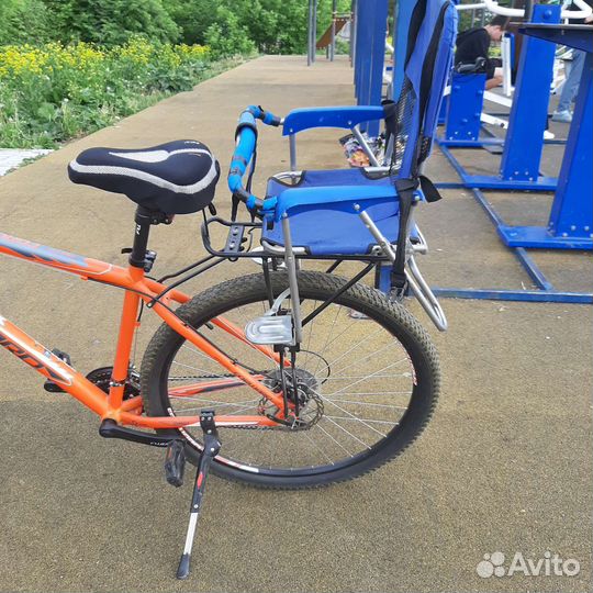 Детское кресло на велосипед