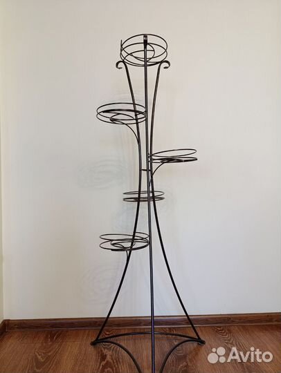 Стойка для горшочных растений