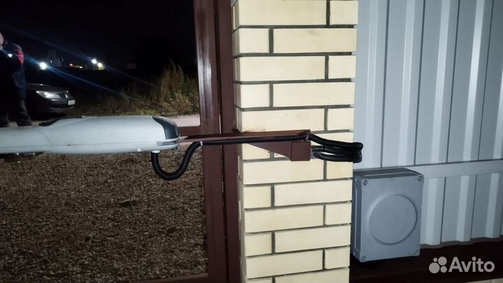 Распашные ворота под ключ