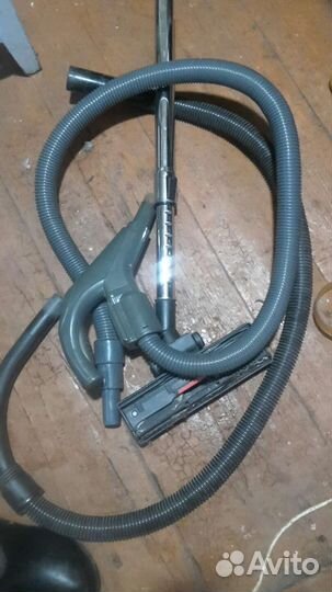 Шланги к пылесосу, труба телескоп, щётка