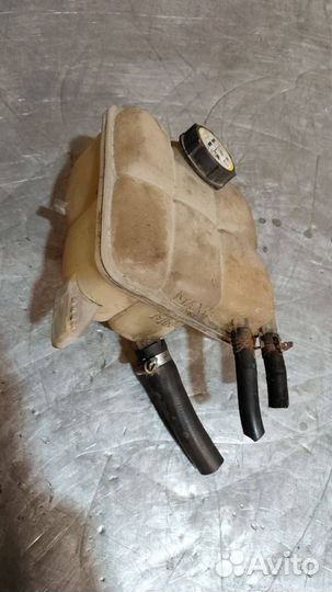 Бачок расширительный Ford C-Max 2 2013 3M5H8K218