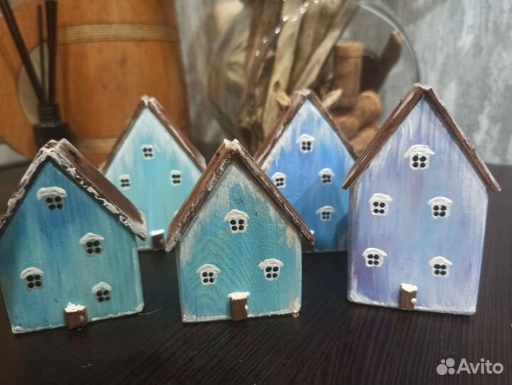 Новогодние игрушки на елку Домики из дерева