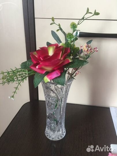 Ваза хрустальная