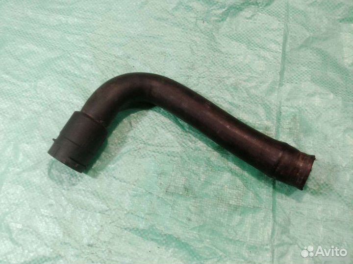 Патрубок радиатора Volkswagen Passat B5