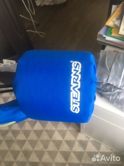 Детский жилет для плавания и ласты