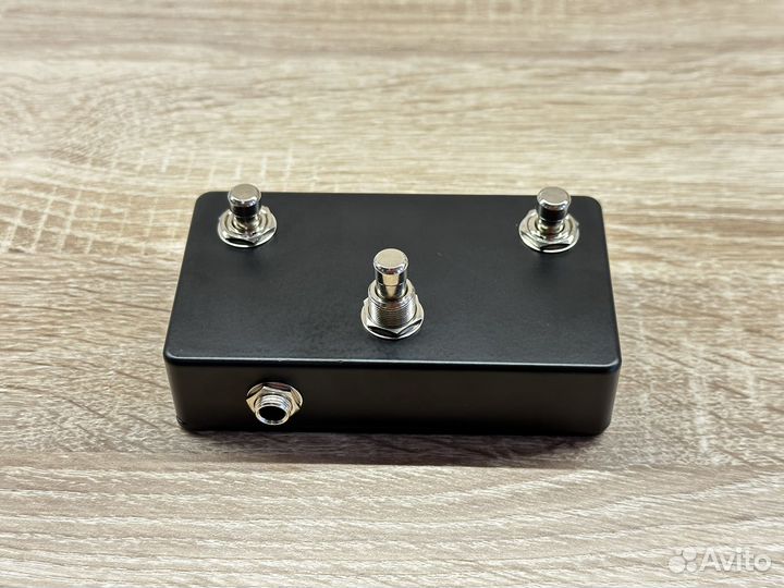 Клон футсвитча Digitech FS3X