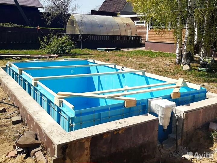 Бассейн пластиковый 5,7х2,8