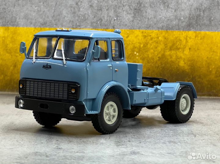 Модель маз 504в 1/43 наш автопром