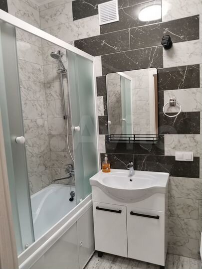 1-к. квартира, 43 м², 1/4 эт.