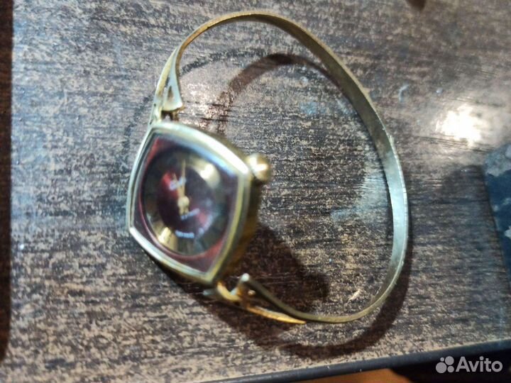 Часы Слава позолоченные СССР