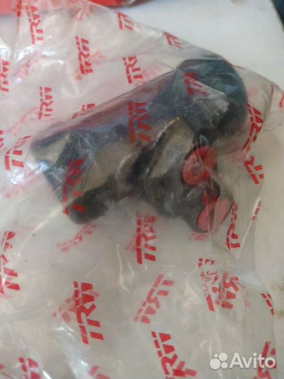 Задние тормозные цилиндры на suzuki. Новые