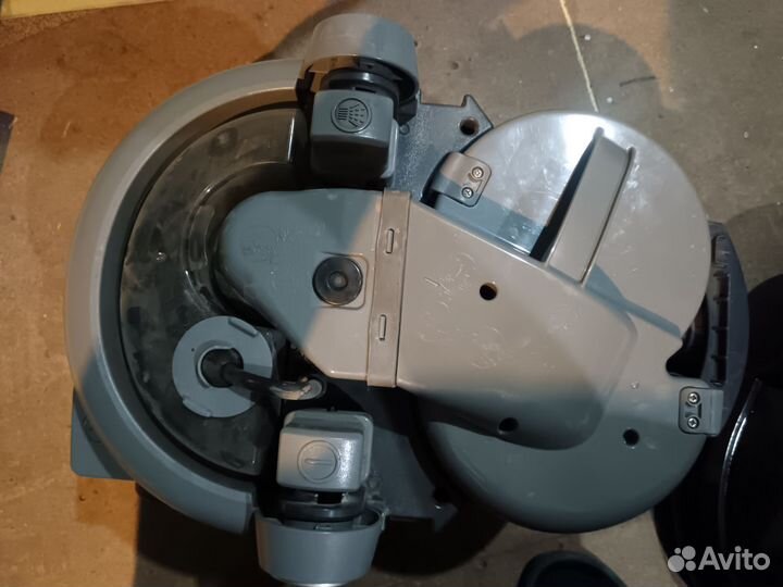 Моющий пылесос LG