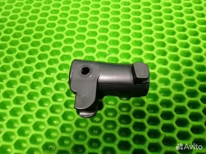 Крепление пружины на коляску Inglesina