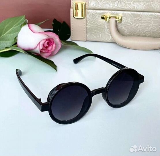 Солнцезащитные очки