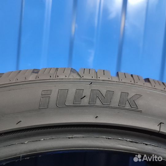 iLink SnowGripper I 255/35 R20