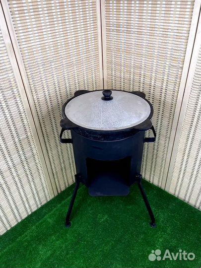 Казан чугунный с печкой