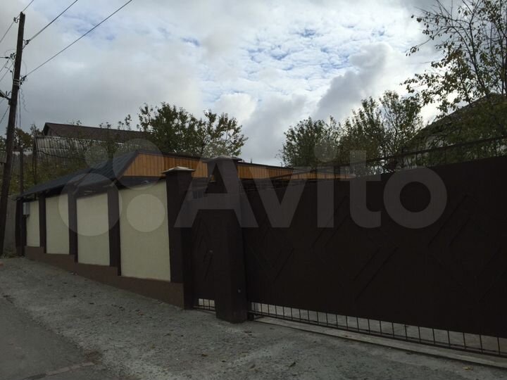 Дом 191 м² на участке 6,7 сот.