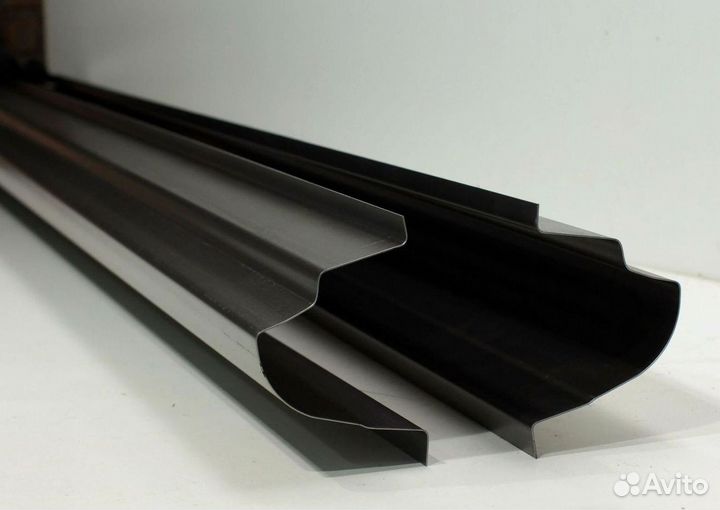 Кузовные пороги Subaru