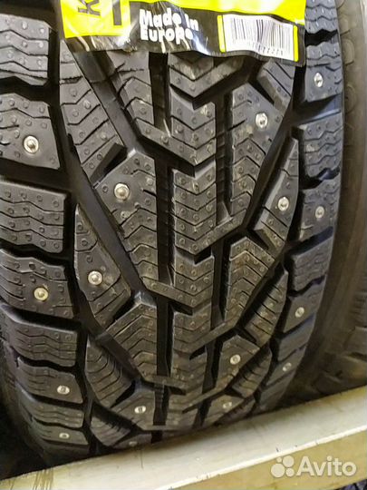 Kormoran Stud 2 215/55 R17