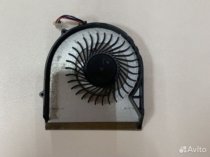 Кулер Lenovo Z570