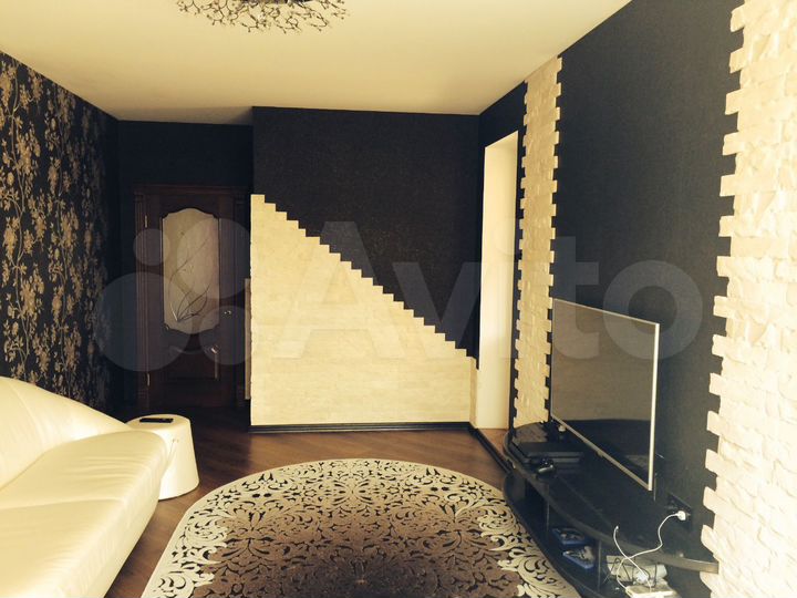3-к. квартира, 95 м², 8/17 эт.