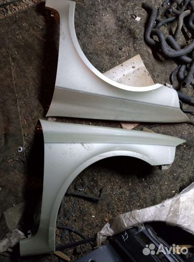 Крылья передние рено лагуна-2