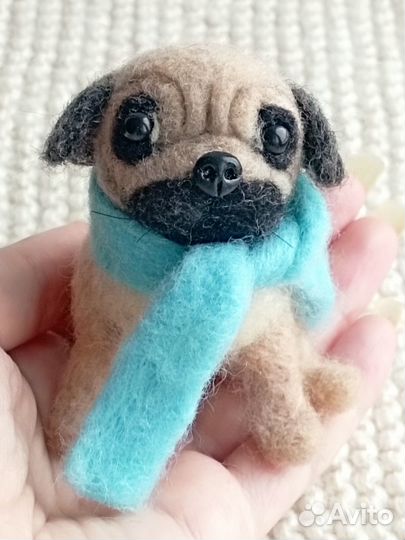 Игрушка коллекционная мопс из шерсти