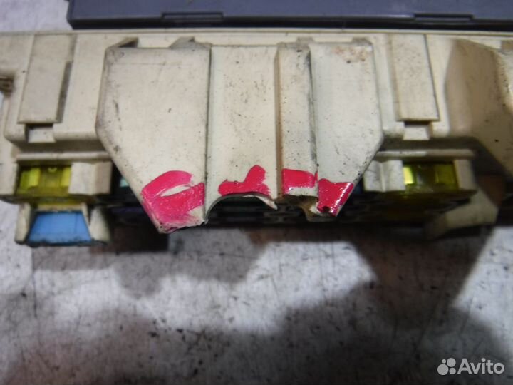 Блок предохранителей Mazda 626 GE