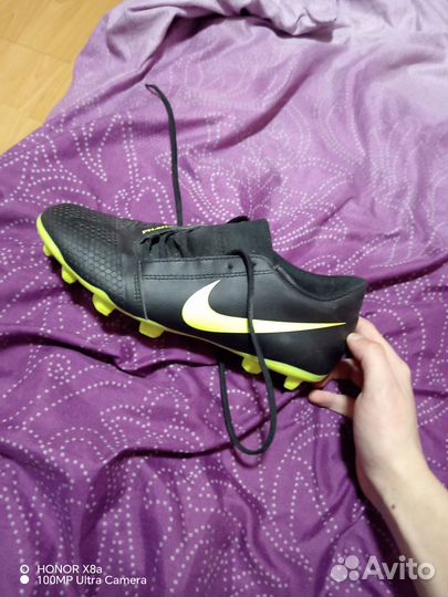 Футбольные бутсы nike