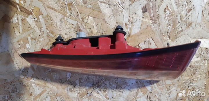 Фонарь задний внутренний левый Infiniti QX80 I рес