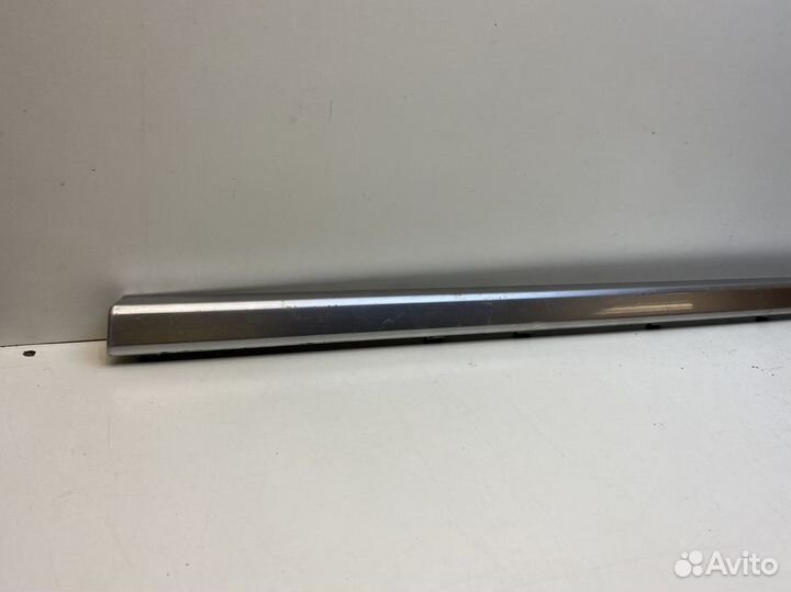 Накладка двери передней правой Range Rover 4