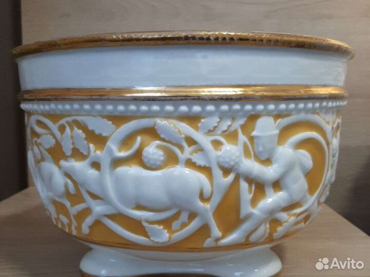 Фарфоровая фруктовница Хученройтер