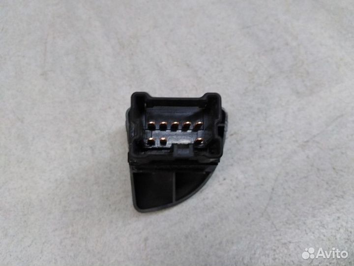 Кнопка аварийной сигнализации