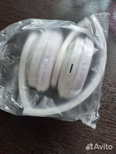 Беспроводные наушники