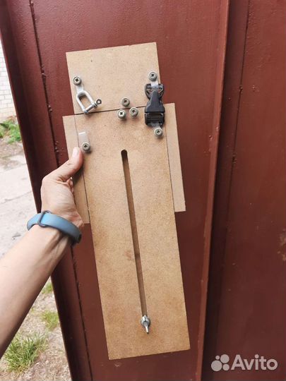 Машинка для плетения из паракорда