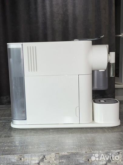 Капсульная кофемашина DeLonghi nespresso EN510.W