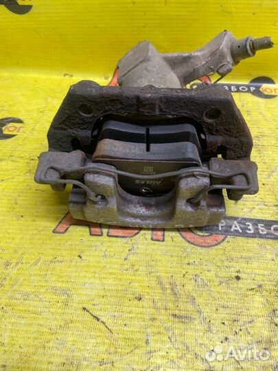 Суппорт задний левый Opel Vectra C Z18XE 2002