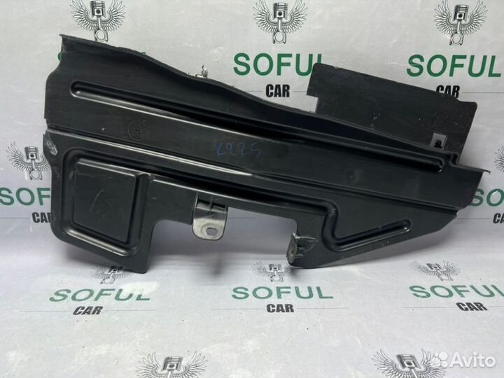 Дефлектор радиатора левый Toyota Avensis 2008