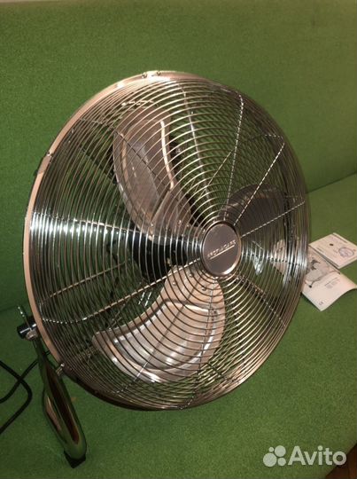 Вентилятор напольный 100 Вт