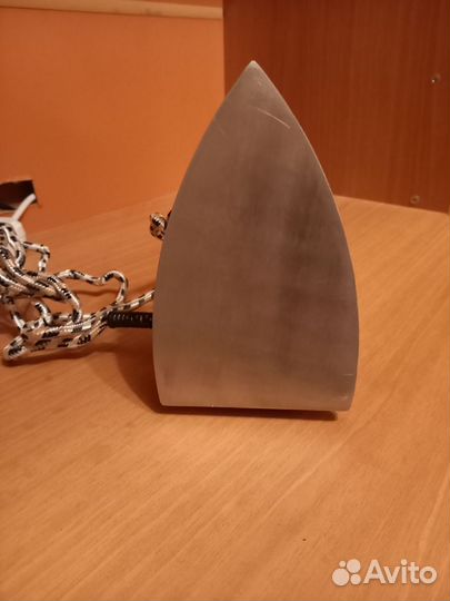 Утюг дорожный