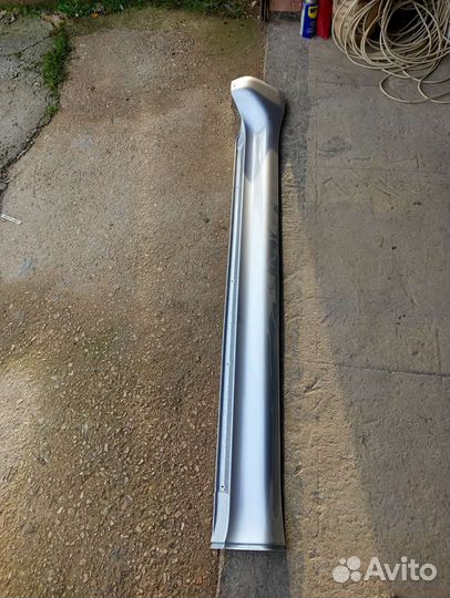 Накладка на порог Митсубиси Паджеро 3 правая