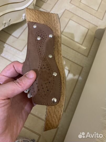 Шлепанцы женские