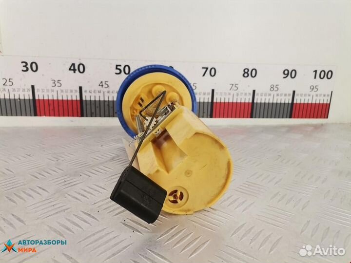 Датчик уровня топлива Toyota Yaris P1 рест. 2005