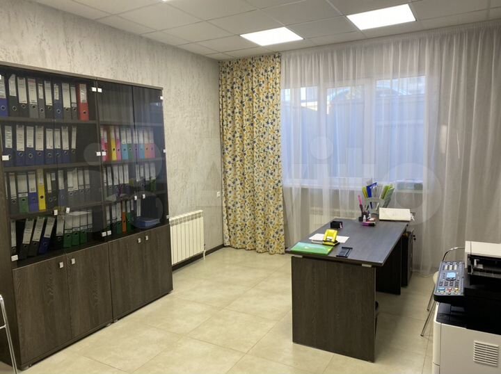 Офис, 180 м²