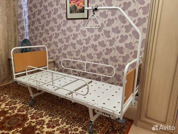 Кровать медицинская четырехсекционная кмф4