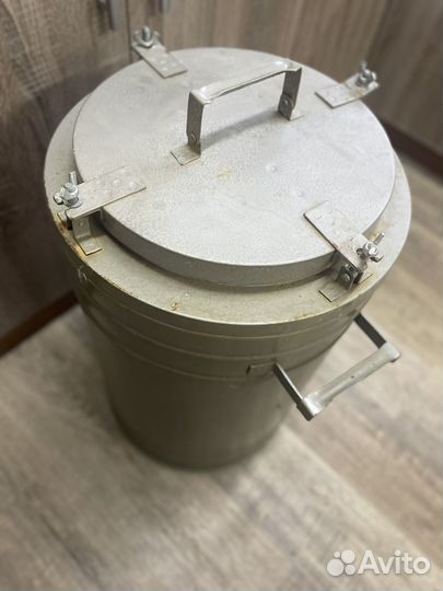 Термос тг- 24 л