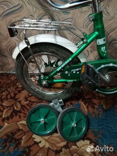 Детский велосипед с родительской ручкой