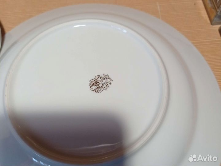 Набор столовой посуды остатки