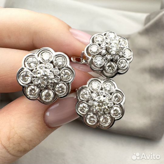 Золотой гарнитур малинки бриллианты 3,9 ct 750