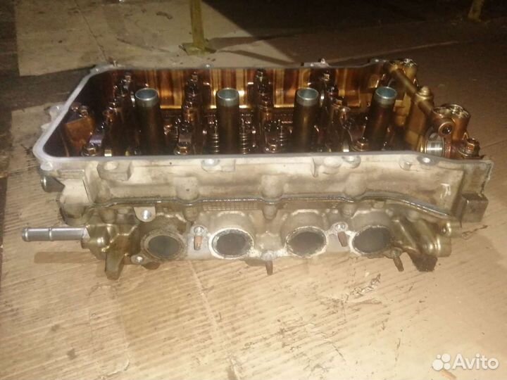 Головка блока цилиндров Toyota Corolla E150, 1ZR